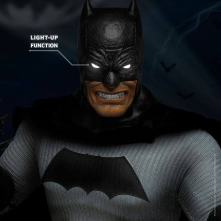 Batman The Dark Knight Return Dynamic 8ction Heroes Figurka 1/9 Batman 21 cm - PAŹDZIERNIK 2021